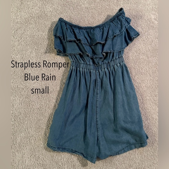 Strapless Ruffled Romper - Picture 2 of 2